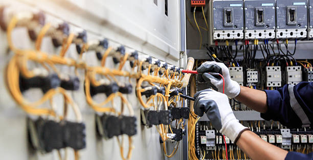Professional Electrician technician working in Fairfield Beach, OH